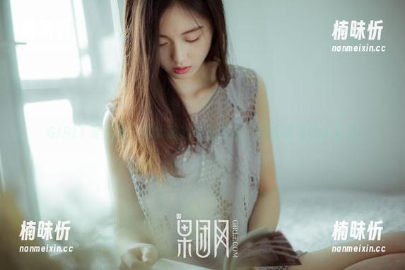 GIRLT果团网-周大萌 GIRLT果团网 - 周大萌的私拍人生:连衣裙里的小玄机