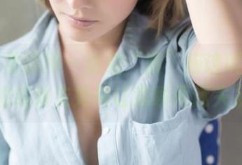 GIRLT果团网 – 这组“图”应该叫《裴希西的连体衣如何让我瞬间迷失》。