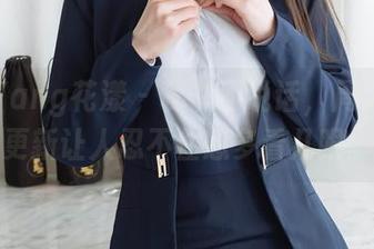 HuaYang花漾 – 秘书不说话，周大萌的更新让人忍不住想多看几眼。