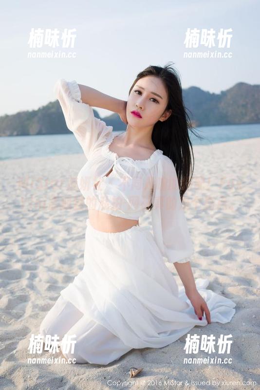 MiStar魅妍社-FoxYini孟狐狸 MiStar魅妍社 - 不同凡响的搭配!FoxYini孟狐狸的私拍-网袜真的是个亮点。