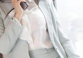 MiStar魅妍社 – 米娅Miya图包：学姐，直击内心的专注和放空。