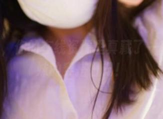 ROSI，你的在线资源里真藏了一段嫩学妹的穿搭日记！