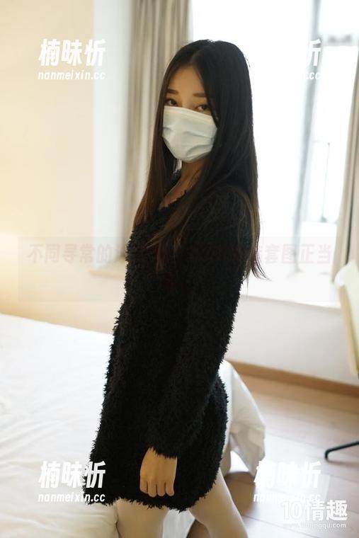 不同寻常的泳装秀：ROSI精选套图正当时。