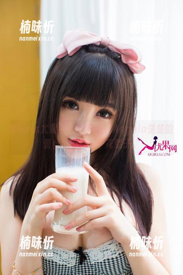 UGirls尤果网 - 下载吗？Angela楚楚的蕾丝可不只是个花架子。