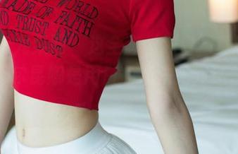 UGirls尤果网 – 这全套‘纯白’真有魔力，布莱尔昆娜是用白色魔法把我迷住了吗？