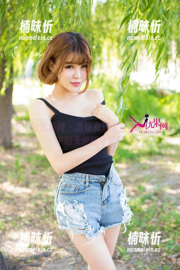 UGirls尤果网-慕羽茜 UGirls尤果网 - 当修女遇上慕羽茜:写真中的天使翻身记!
