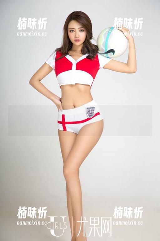 UGirls尤果网 - 兔女郎写真展：萌汉药baby似乎在召唤吃胡萝卜的关注。