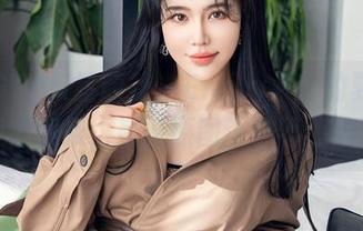 XINGYAN星颜社 – Emily尹菲的夏日最强肌肉线条，最新原图让你不停追逐！