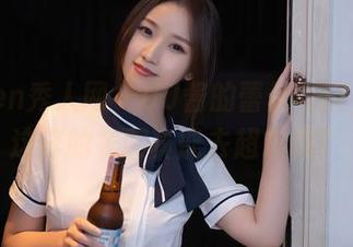 Xiuren秀人网 – UU酱的蕾丝写真，穿上这样的衣服真能去超市吗？