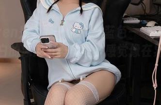 Xiuren秀人网 – 那一抹蓝色——伊丽莎有点白的泳池写真套图，感觉像在异次元游泳！