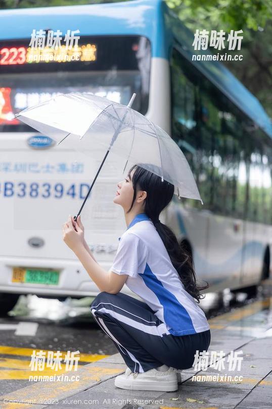 Xiuren秀人网-吴怡怡 Xiuren秀人网 - 在毛衣里漫步——吴怡怡的写真集轻松分享