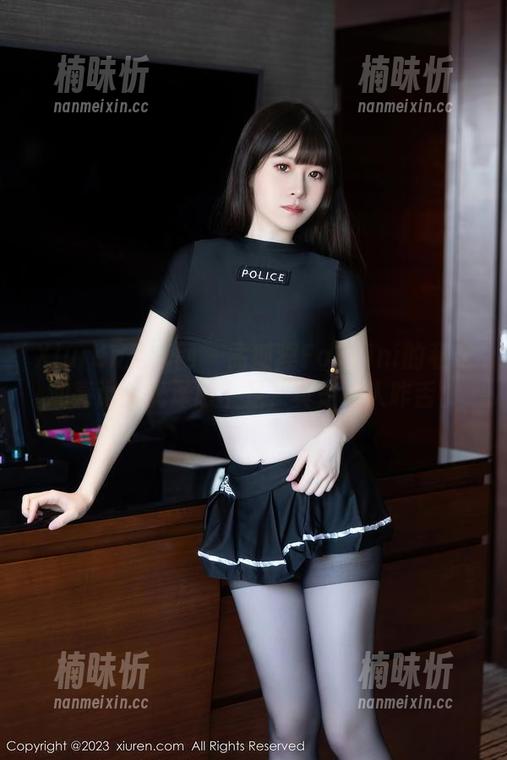 Xiuren秀人网-孟狐狸FoxYini Xiuren秀人网 - 孟狐狸FoxYini的私房油亮记:光泽感十足,真是让人咋舌!