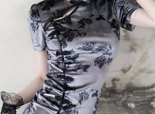Xiuren秀人网 – 高清画质下的王雅姗圣诞合集，简单来说，就是圣诞的“俏皮”。