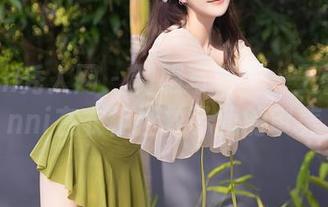 Xiuren秀人网 – 制服写真——王馨瑶Yanni在衣柜拯救了我的审美
