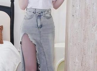 Xiuren秀人网 – 盼盼玉奴这组修女写真……难道我该下载保存？默默关注状态更新。