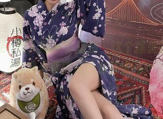 Xiuren秀人网 – 你猜猜，这个糯美子mini套装合集能自己变壁纸吗？