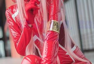 五更百鬼，又来私房兔女郎，我的这个注意力啊…
