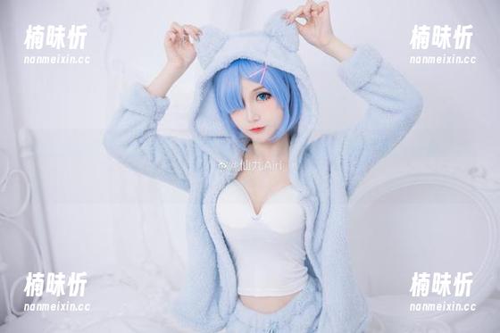 大家注意了！仙九Airi在原图里的艾蕾女仆，能不能不让我自言自语？