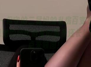 微密圈 – 保守的二舅妈的私房百变美腿，拍照时发现她的腿比咱家的面条还长！图包里快点来领图！