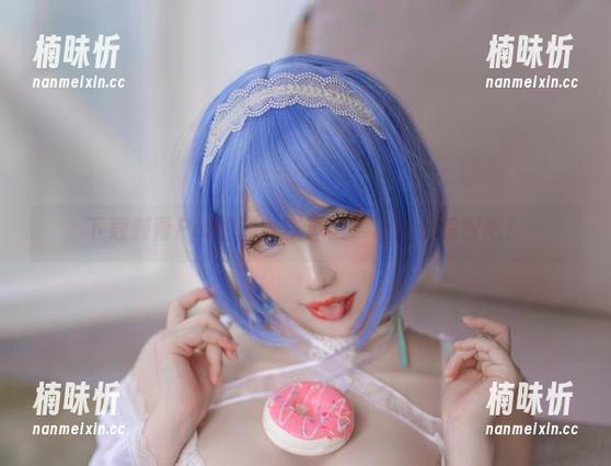 下载刺青Poi的驯养写真集：让我们惊叹吧！