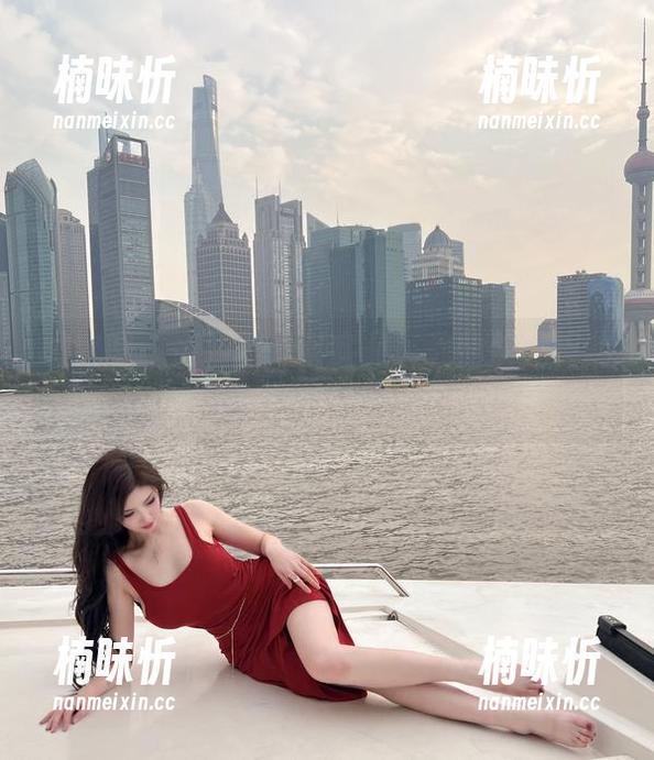 周妍希 微密圈 - 高清壁纸其实是,我偷偷在模仿周妍希的长腿姿态