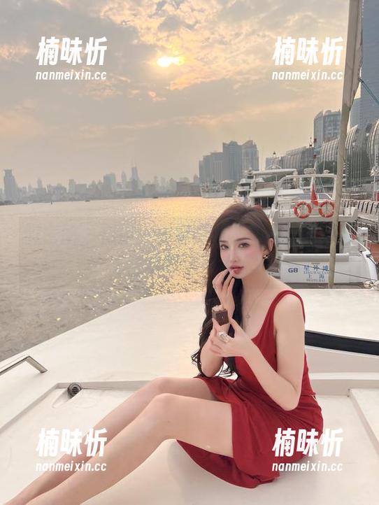 微密圈 - 值得一看的福利，周妍希的肉色丝袜写真让人着迷！
