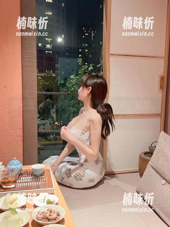 微密圈 - 周妍希的免费黑丝作品，哎呀，这居然是个‘尤物’！