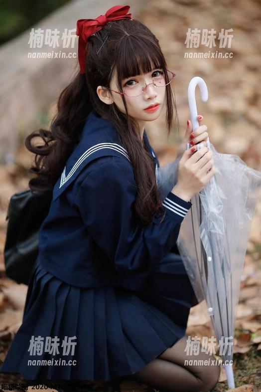 喵糖映画 原图至臻!喵糖映画露背毛衣更新,保准你衣橱再连锁反应,哈哈!