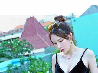 嗲囡囡 – 有些不正经的文芮jeninfer和她的粉色套图，就像那杯迷人的鸡尾酒，让我如何抵挡这资源的诱惑？