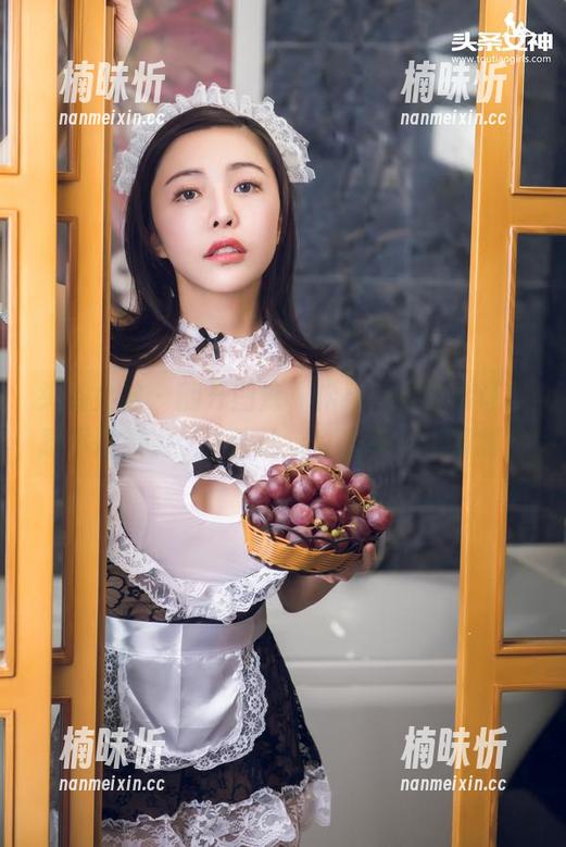 头条女神-松果儿 头条女神 - 翻开图库,松果儿的套装让我忍不住想说:谁能让这件衣服不抢镜啊?