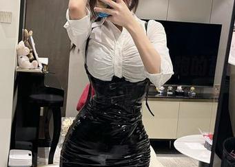 微密圈 – 全套写真大晒：奔跑的晶骡子花嫁，画风总是太迷了！