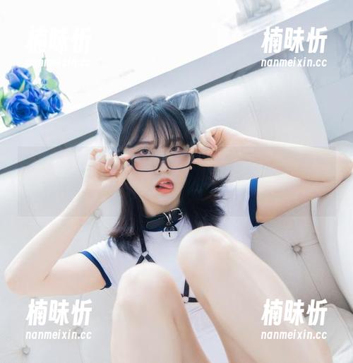 宋哈娜 我敢打赌,宋哈娜的网袜图包会让你心生向往,快来试试!