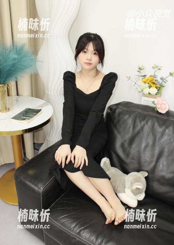 小众视觉-小苹果 小众视觉 - 浴室里的小苹果:图包下载完就能谈谈人生