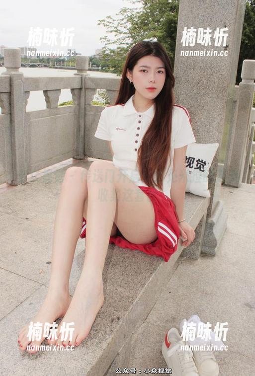 小众视觉-米拉 小众视觉 - 传送门开启:遇见米拉的夏天,收集这套图!