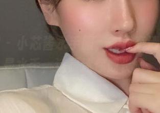 微密圈 – 小芯酱水手服，在线高清：这不是水手，这是迷你舰长吧。