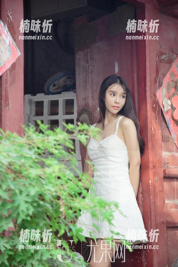 尤果网-景思晴 尤果网 - 景思晴的全套美足图包,保证看了你会想……多看几遍!