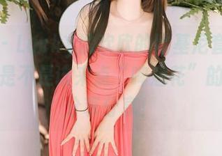 尤蜜荟 – Lucky沈欢欣的比基尼套图：我们今天是不是该来点“啤酒花”的气势？分享分享！