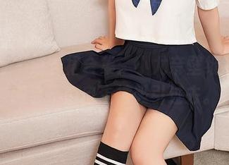 尤蜜荟 – 连衣裙合集：小尤奈壁纸版，双眼会不由自主被吸引过去。