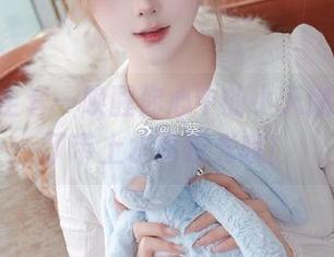 嶋葵的全套—唤醒你心中的小天鹅，别忘了带上水面反光哦！