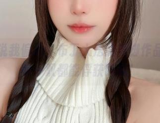 不要说我偏心，布丁大法的美脚作品里的每一双都能俘获眼球！