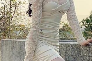 微密圈 – 徐莉芝的高清写真带来的长腿丝诱，不知道裙子有没有什么特别的魔力？