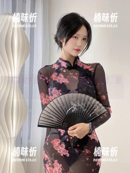 抖娘利世的泳装，别期待无圣光加持，图片直接打脸期待。