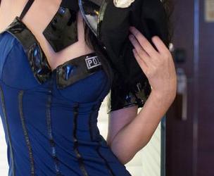 推女郎 – 这一套校服，田芯娜的图包给你新鲜感，还是撩人感？