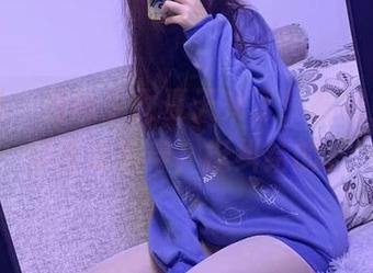 微密圈 – 提袜少女夏天来了！在线美图，穿还是不穿，挺纠结的。