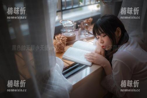 黑色的无颜小天使wy，简单却在图库中让人找不到理由走。