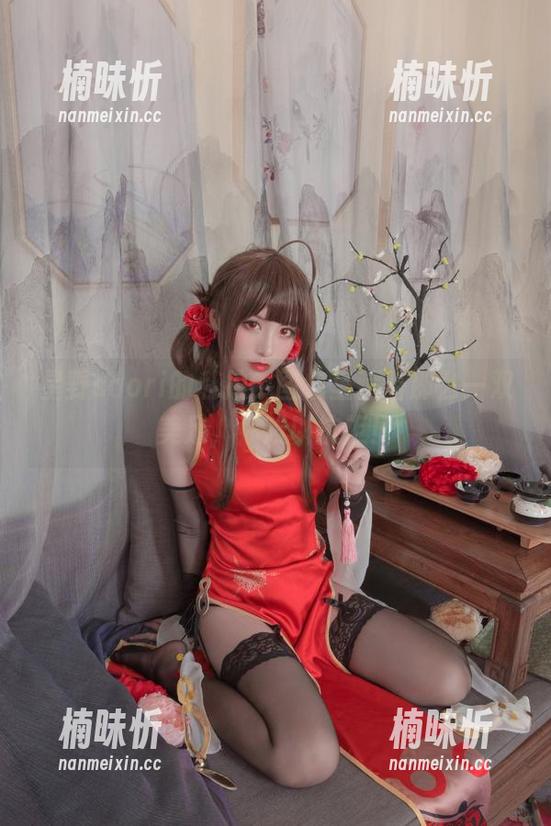 星野saori 星野saori的私拍,图包里藏着那么一双美足,你难以抗拒!