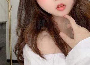 是依酱呀的白丝福利，让你再也没理由不点赞了！图集直击你的屏幕！