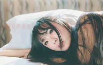 果团网 – 最新写真集里的皮衣时刻，黄歆苑又带给我不一样的想象