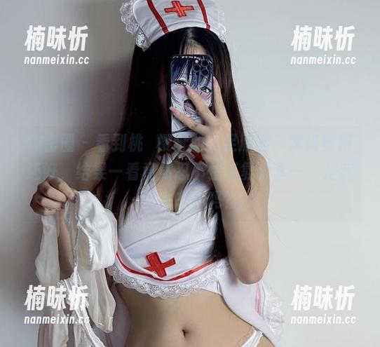 微密圈 - 看到桃沢樱呀的美足原图，本来觉得还好，结果一看竟然忍不住反复分享——是我太失态了吗？