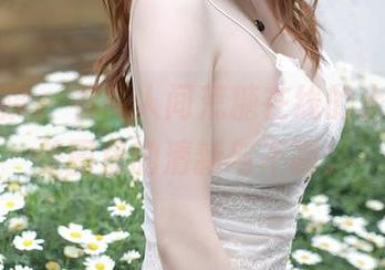模范学院 – 看！人间荒糖在线的水手服，美图里的清新与不羁。